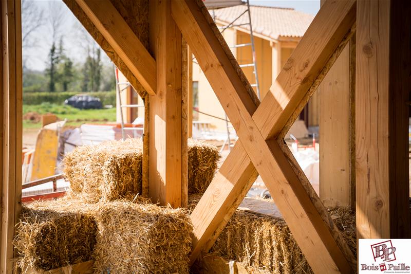 Maison et formation paille à Melle (79)